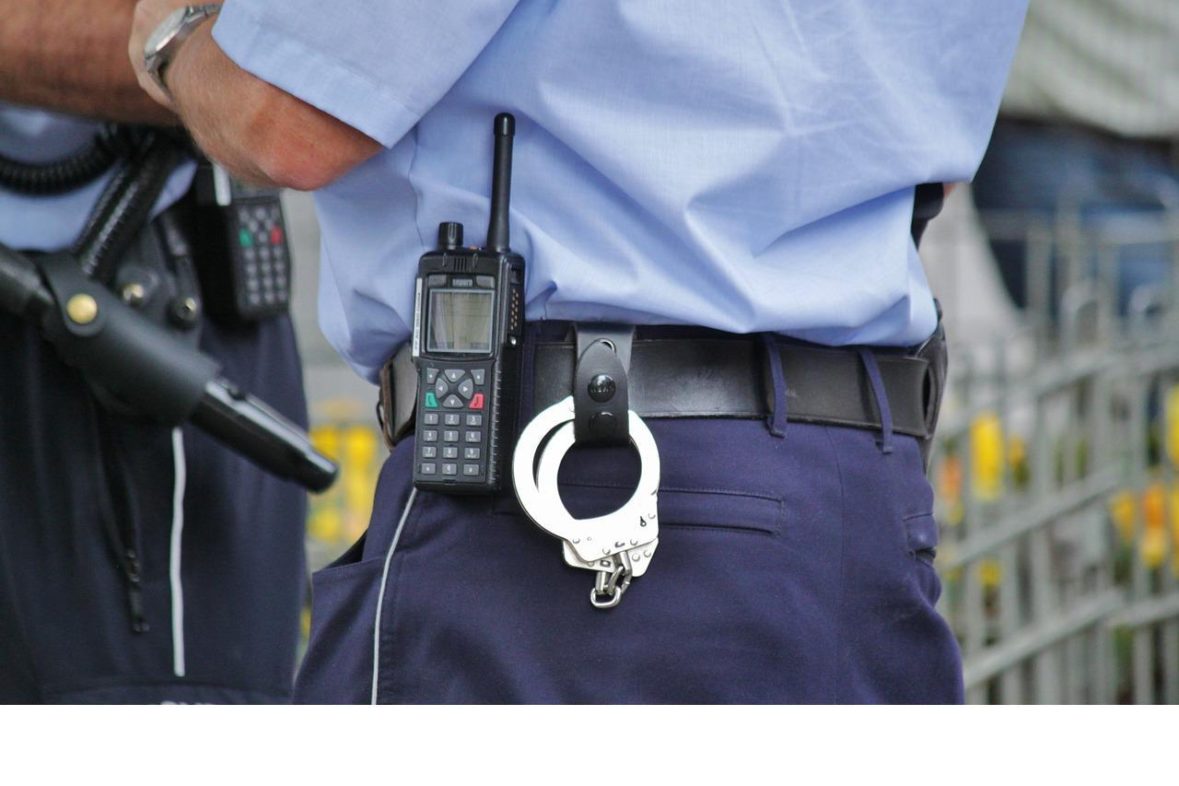 police-504811_1280-2