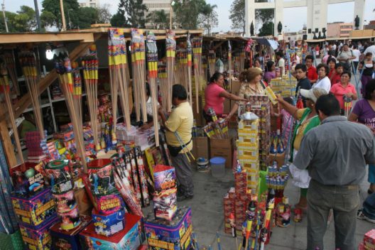 065086-donde-comprar-fuegos-artificiales-pirotecnicos-lima-provincias-dicscamec