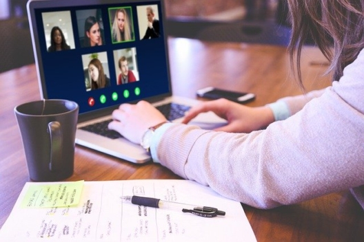 video-conferencia